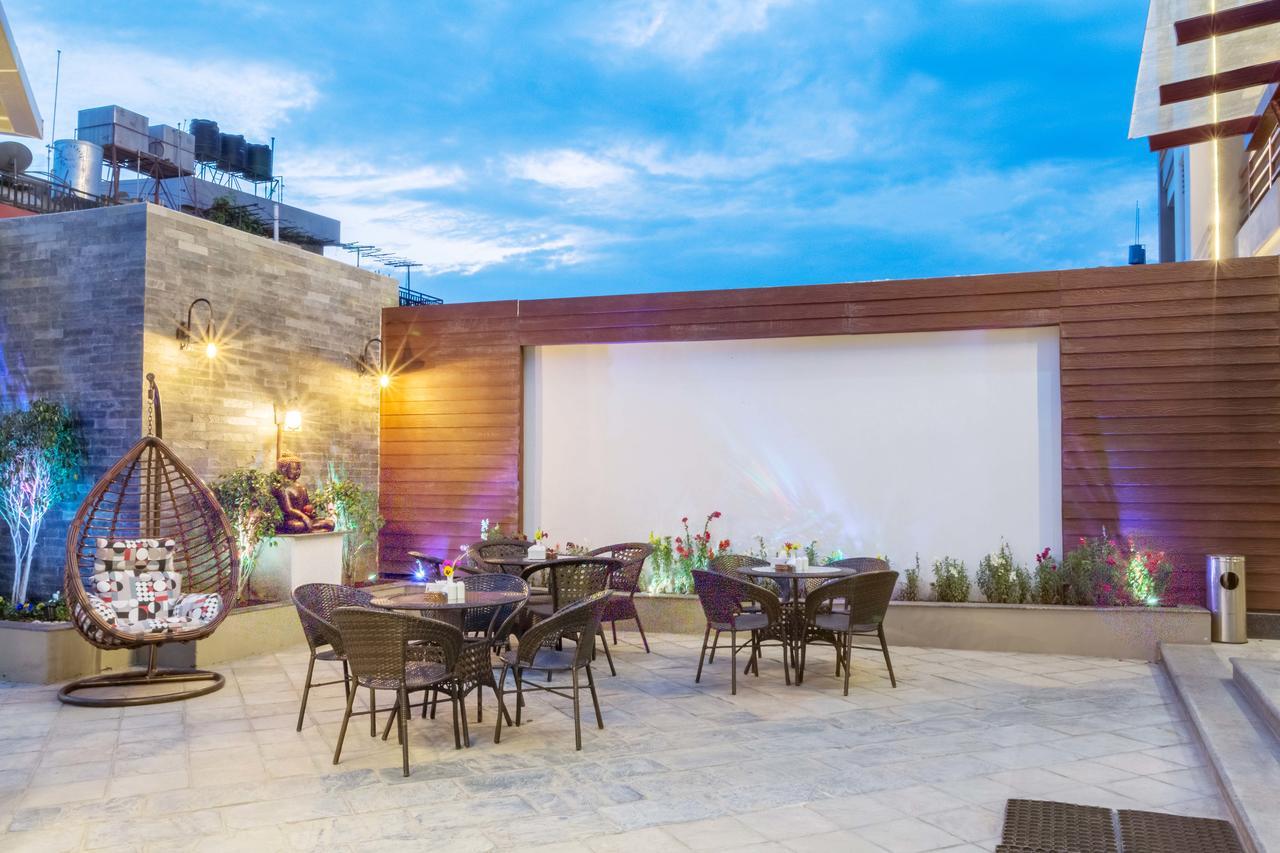 Hotel Lake Paradise Pokhara Exterior photo