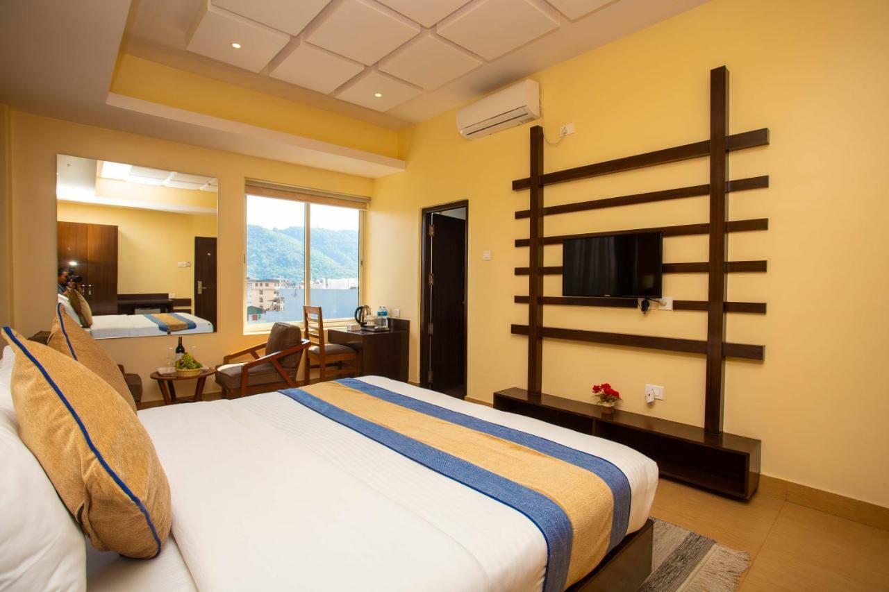 Hotel Lake Paradise Pokhara Exterior photo