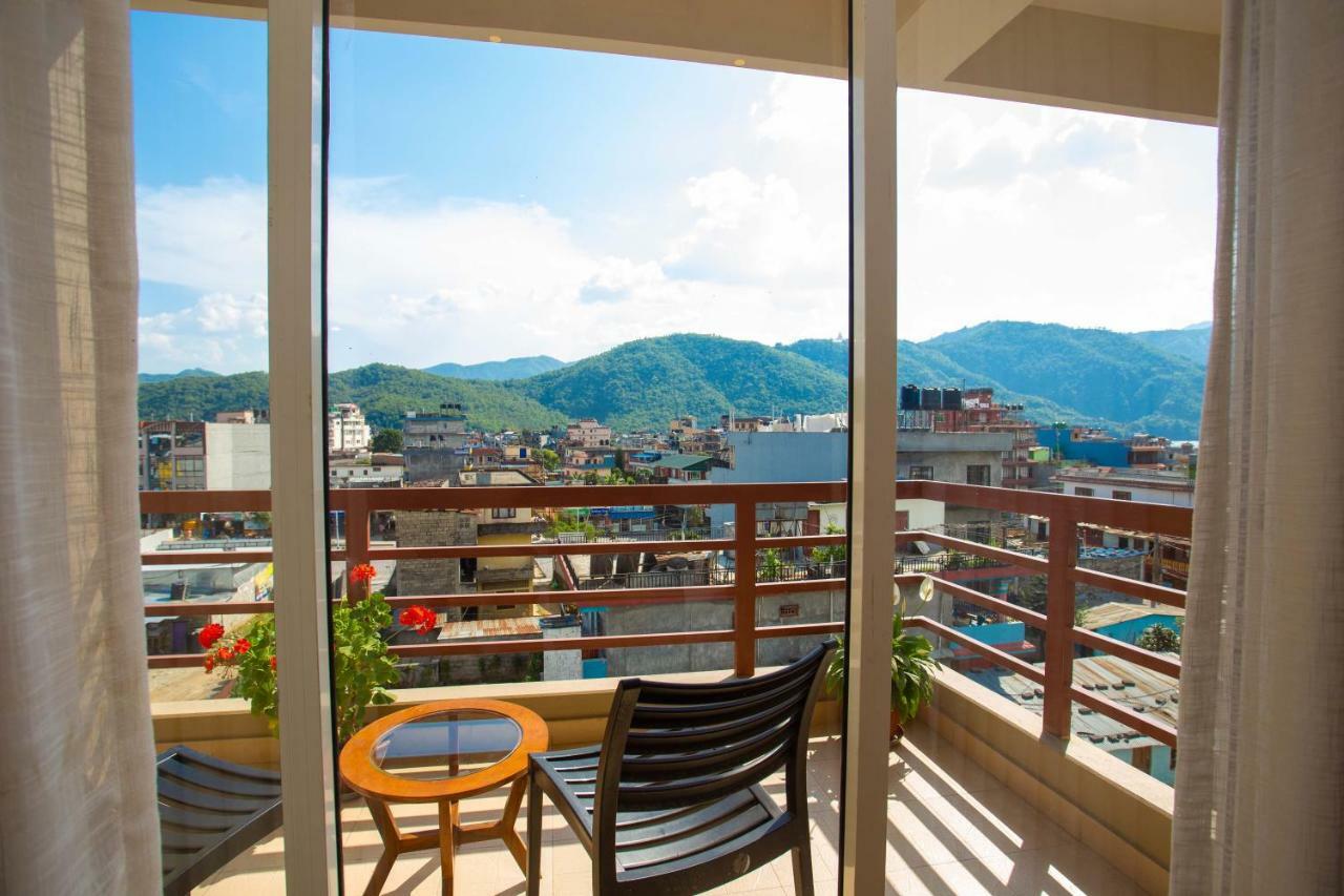 Hotel Lake Paradise Pokhara Exterior photo